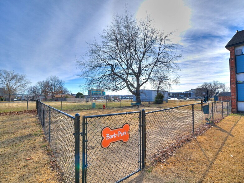 More Photos Of 1311 N Ash Pl, Owasso Apartments For Sale