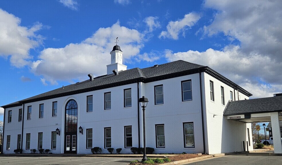 More Photos Of 8780 Centreville Rd, Manassas General Retail For Lease