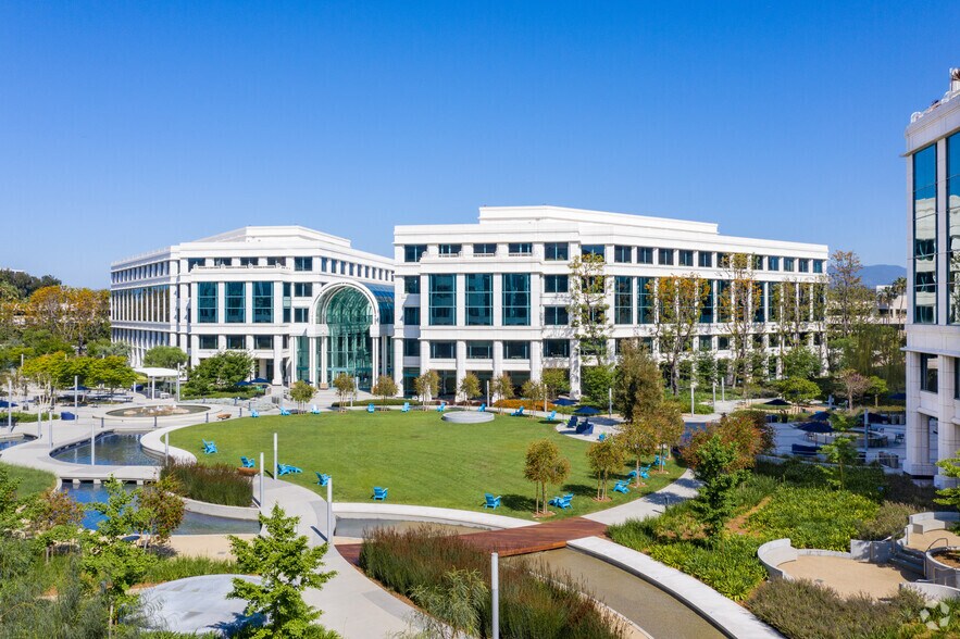 Primary Photo Of 2450 Colorado Ave, Santa Monica Office For Lease