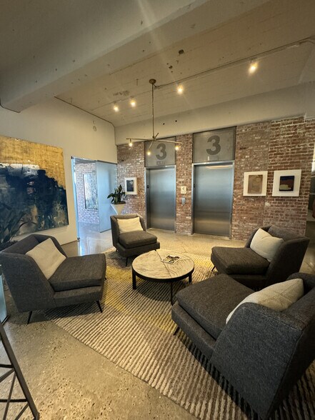 More Photos Of 1101 N Broadway Ave, Oklahoma City Loft Creative Space For Lease