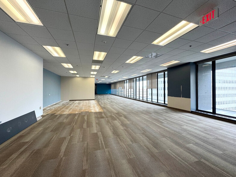 More Photos Of 20 S Charles St, Baltimore Office For Sale