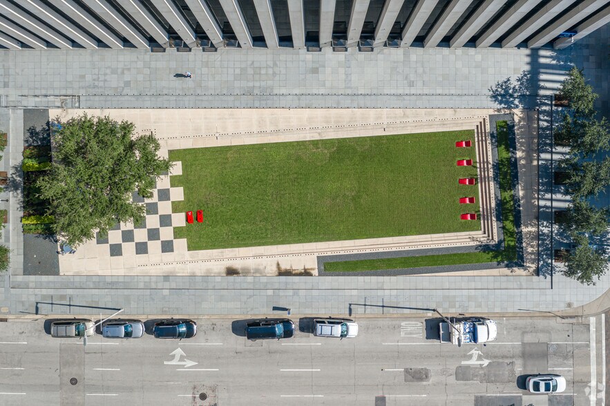 More Photos Of 601 Jefferson St, Houston Office For Lease