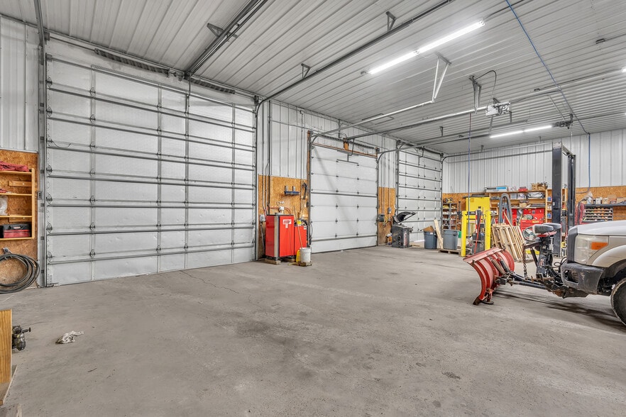 More Photos Of 403 Industrial Dr, Griffith Service For Sale