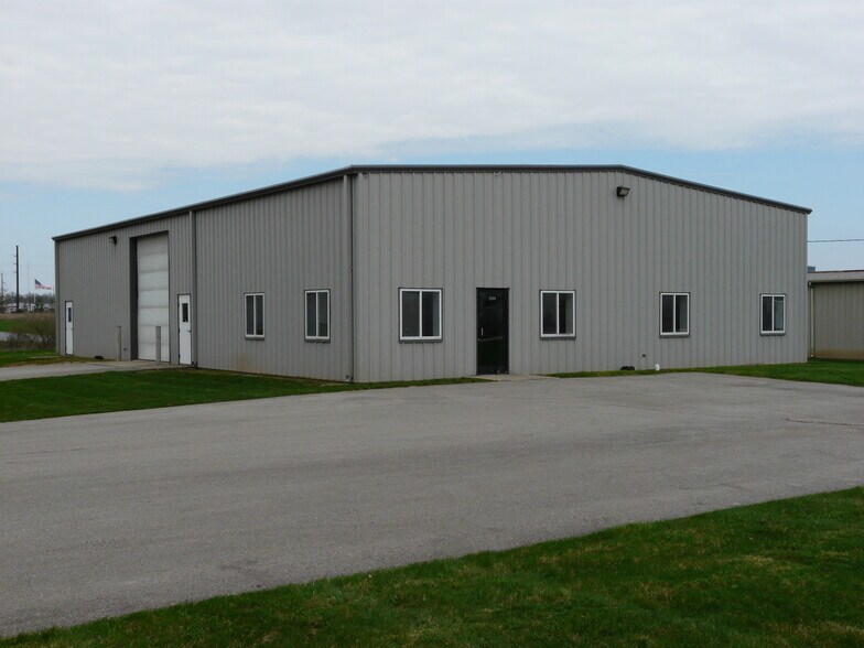 More Photos Of 1200 NW N St, Richmond Warehouse For Lease