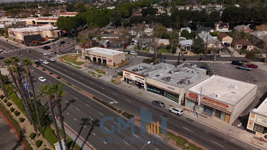 More Photos Of 13425-13427 Whittier Blvd, Whittier Storefront For Sale