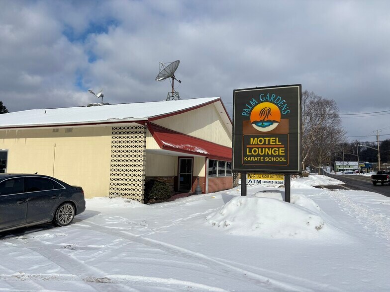 More Photos Of 212 Buffalo St, Gowanda Hotel For Sale