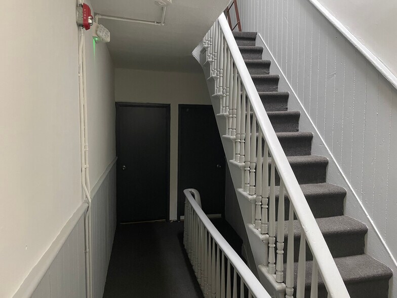 More Photos Of 564-566 Newark Ave, Jersey City Storefront Retail Residential For Sale