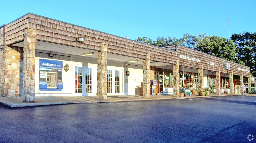 More Photos Of 1238 Taft Hwy, Signal Mountain General Retail For Sale