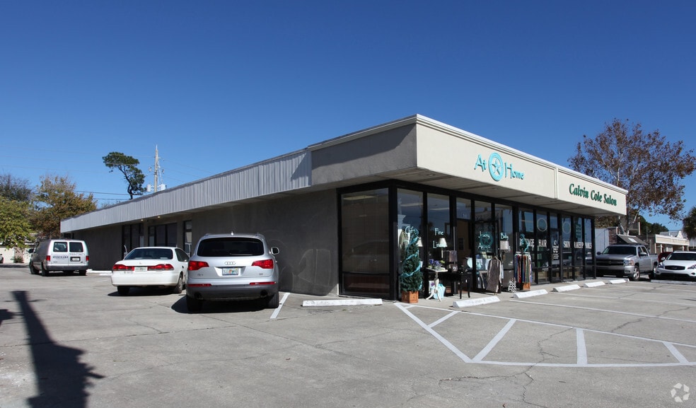 More Photos Of 675-677 Atlantic Blvd, Atlantic Beach Unknown For Lease