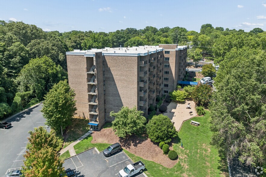 More Photos Of 600 Martin Luther King Jr Blvd, Chapel Hill Apartments For Sale