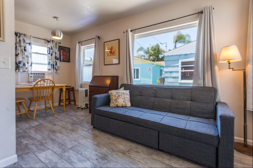 More Photos Of 830-832 Pismo Ct, San Diego Apartments For Sale