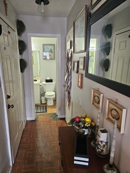 More Photos Of 2220 Mission Hill Dr, Austin Multifamily For Sale