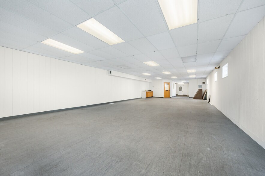 More Photos Of 605 N State St, Big Rapids Loft Creative Space For Sale