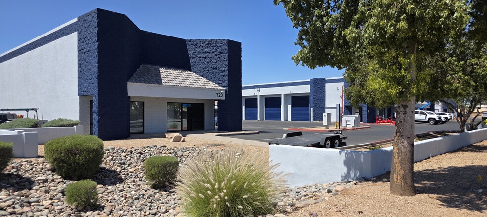 More Photos Of 700 N Golden Key St, Gilbert Unknown For Lease