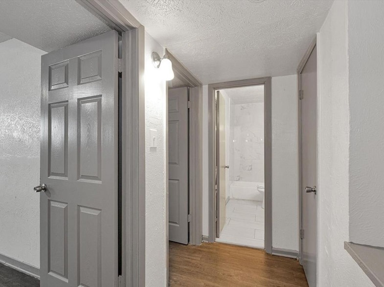 More Photos Of 2811 Broad St, Houston Apartments For Sale