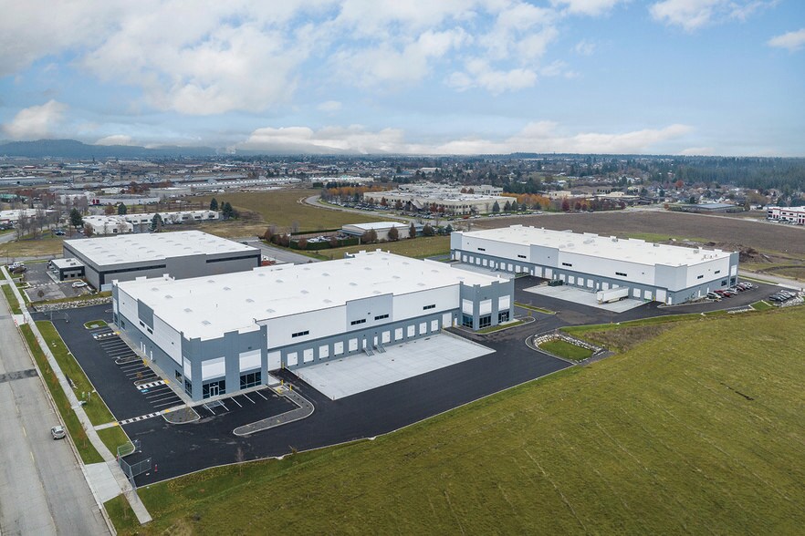 More Photos Of 751 S Clearwater Loop, Post Falls Industrial For Lease