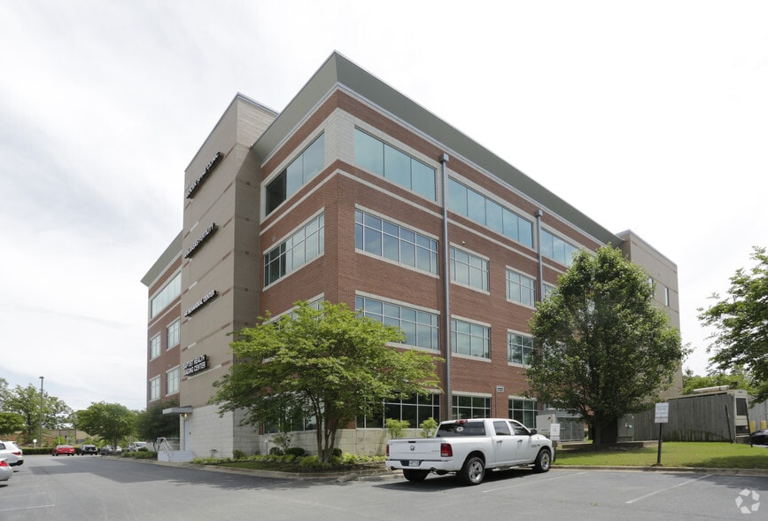 Primary Photo Of 9101 Kanis Rd, Little Rock Medical For Lease