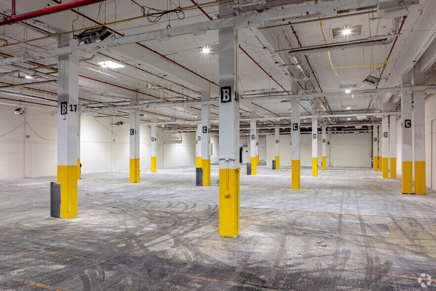 More Photos Of 1 Passaic St, Wood-Ridge Warehouse For Lease