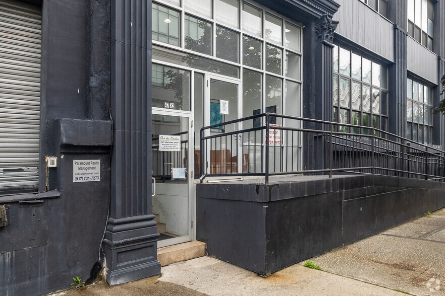 More Photos Of 47-32 Austell Pl, Long Island City Warehouse For Lease