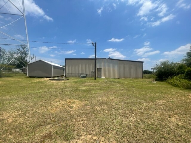 More Photos Of 119 Soperton Ave, East Dublin General Retail For Sale