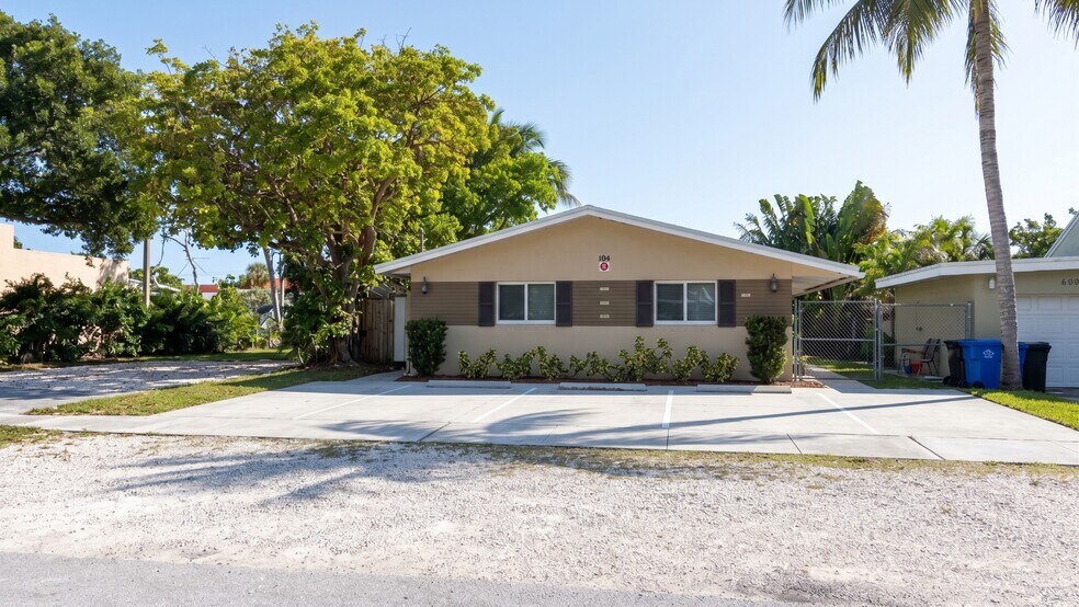 More Photos Of 1901 S Federal Hwy, Fort Lauderdale Storefront Retail Office For Sale