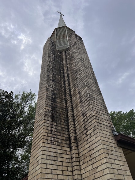 More Photos Of 201 Forrest St, Baytown Specialty For Sale