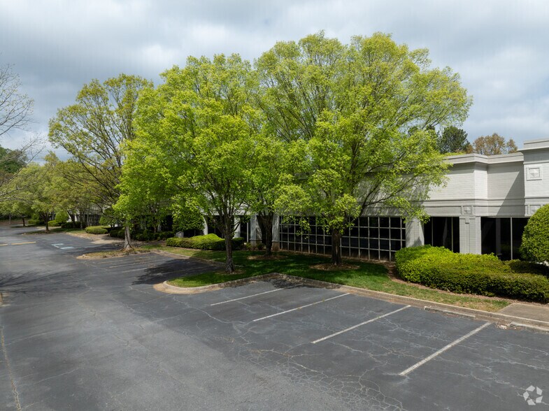 More Photos Of 13000 Deerfield Pky, Alpharetta Unknown For Lease