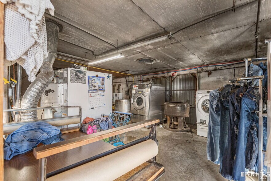 More Photos Of 1915 Kemp Blvd, Wichita Falls Office For Sale