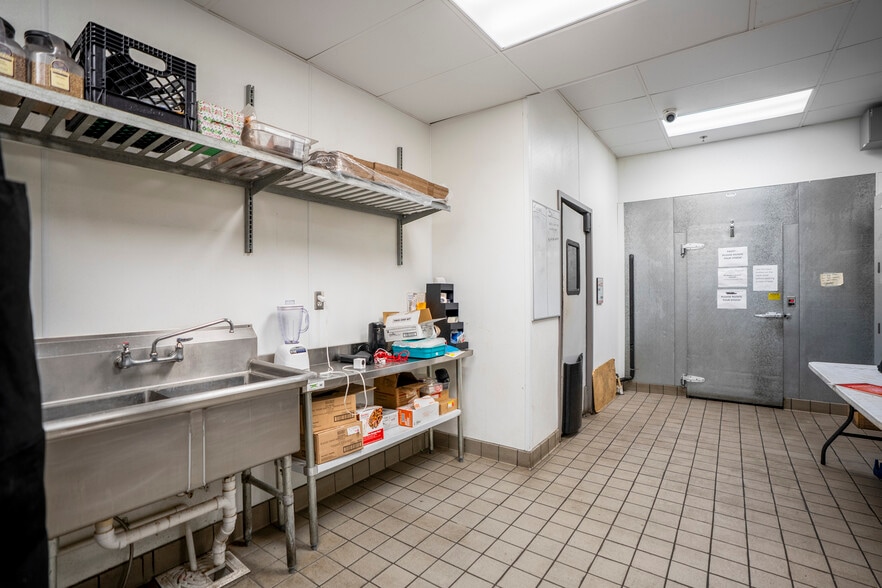 More Photos Of 13027 TX-105 E, Cut And Shoot Sports And Entertainment For Sale