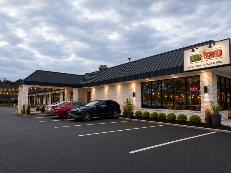 More Photos Of 1761 N Main St, Summerville Unknown For Lease