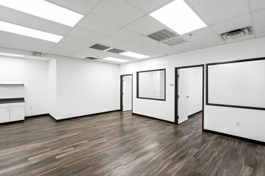 More Photos Of 4001 E Mountain Sky Ave, Phoenix Medical For Lease