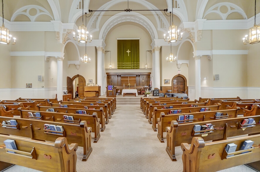 More Photos Of 3549 Reading Rd, Cincinnati Religious Facility For Sale