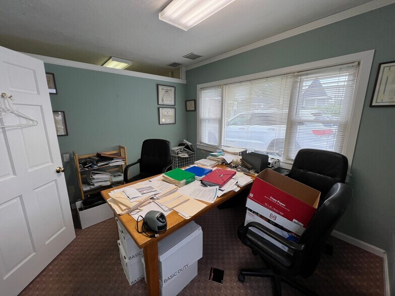 More Photos Of 109 S Main St, Bethel Office For Sale