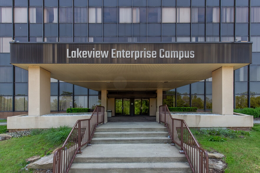 More Photos Of 26300 Euclid Ave, Cleveland Office For Lease