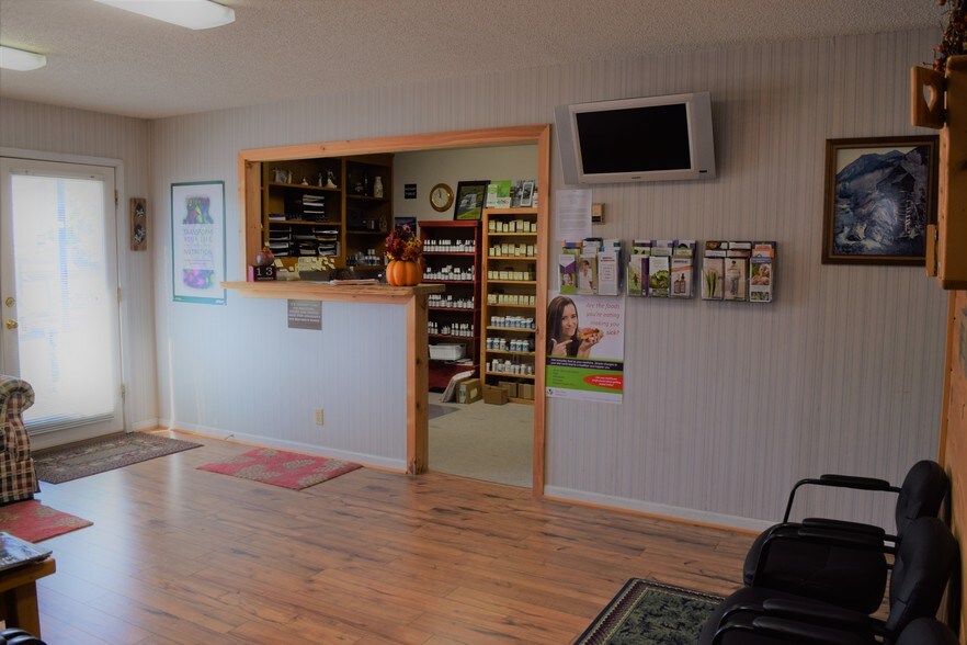 More Photos Of 334 N Broad St, Toccoa Office For Sale