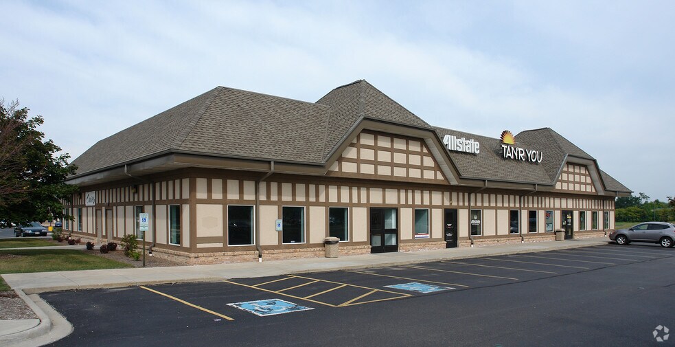 More Photos Of N112W16200-N112W16344 Mequon Rd, Germantown Unknown For Lease