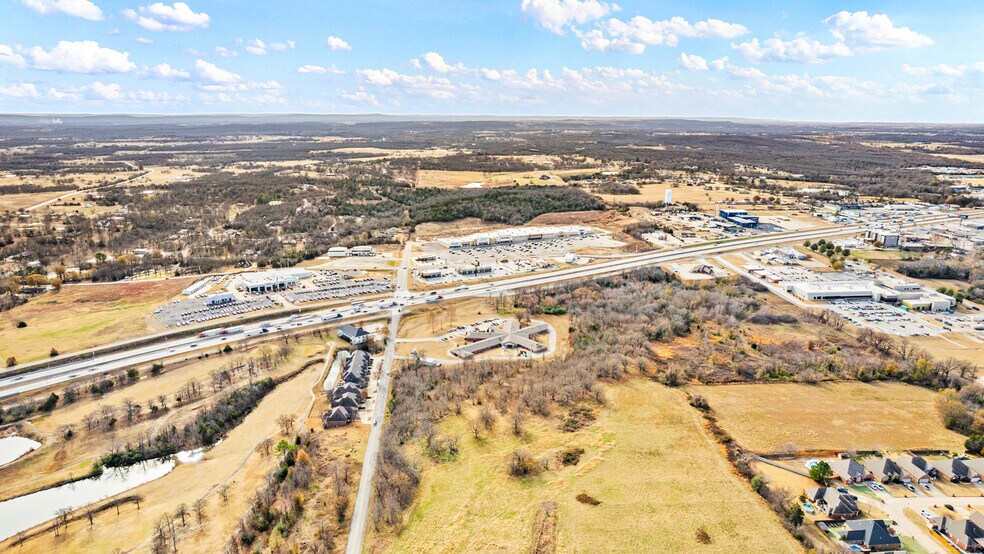 More Photos Of 1075 George Nigh Expy, Mcalester Land For Sale