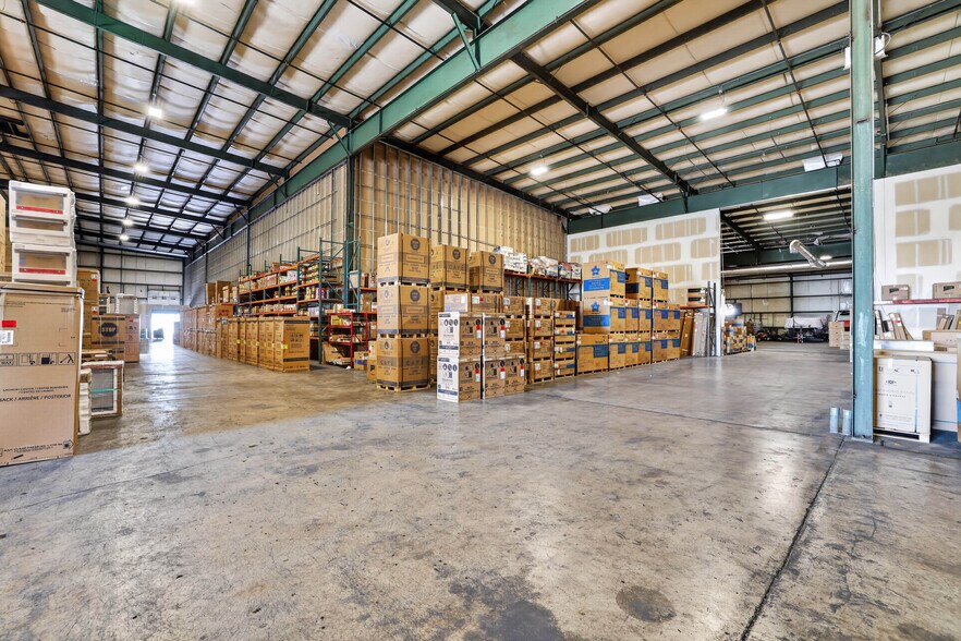 More Photos Of 1370 Furneaux Rd, Olivehurst Manufacturing For Sale
