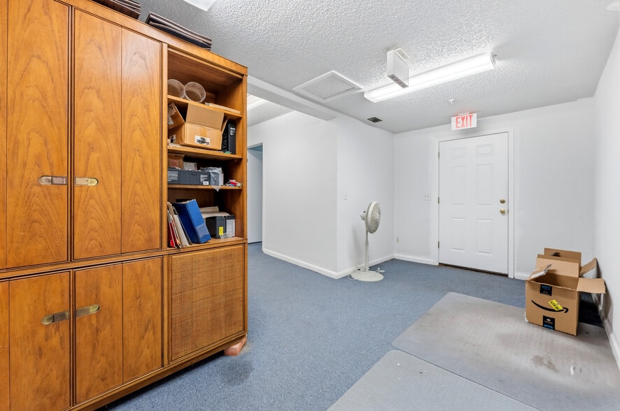 More Photos Of 130 Pinellas Way N, Saint Petersburg Office For Sale