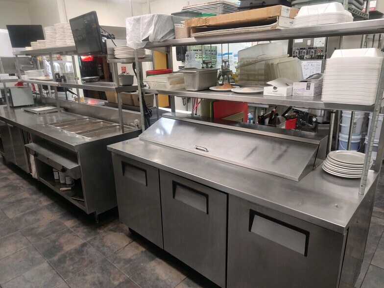 More Photos Of 1015 Tower Ave, Superior Restaurant For Lease
