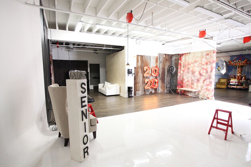 More Photos Of 1025 Sam Rittenberg Blvd, Charleston Office For Lease