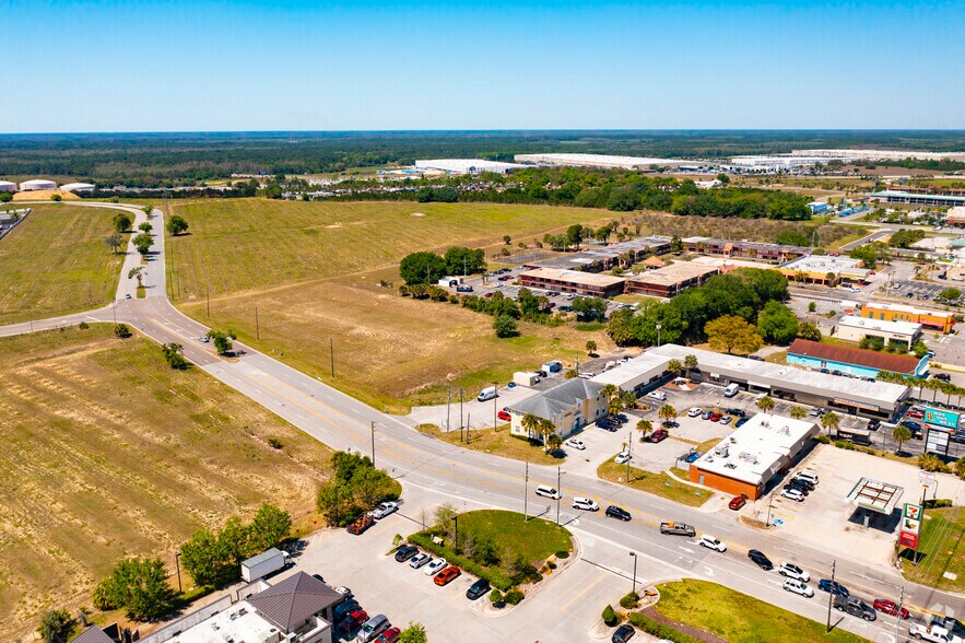 More Photos Of 43344 Highway 27, Davenport Coworking Space