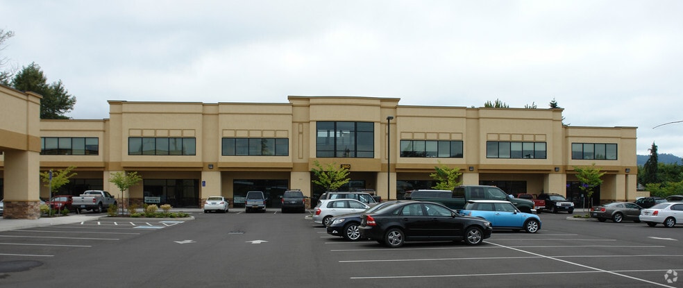 More Photos Of 370-388 Q St, Springfield Office For Lease