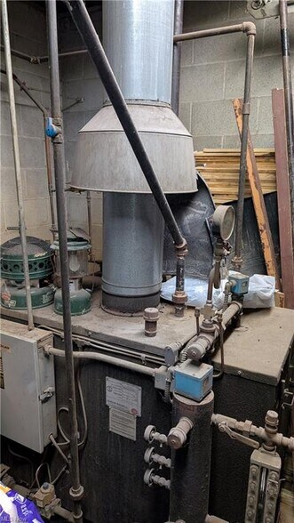 More Photos Of 22745 Alliance Sebring Rd, Alliance Light Manufacturing For Sale