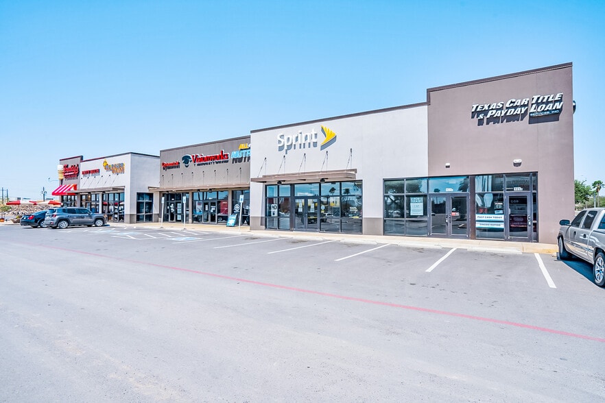 More Photos Of 902-910 Dixieland Rd, Harlingen Freestanding For Lease