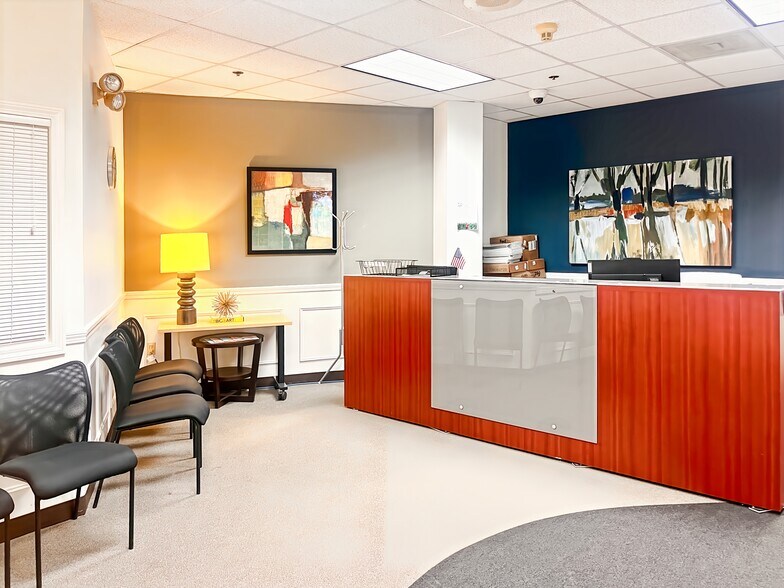 More Photos Of 15 Constitution Dr, Bedford Coworking Space