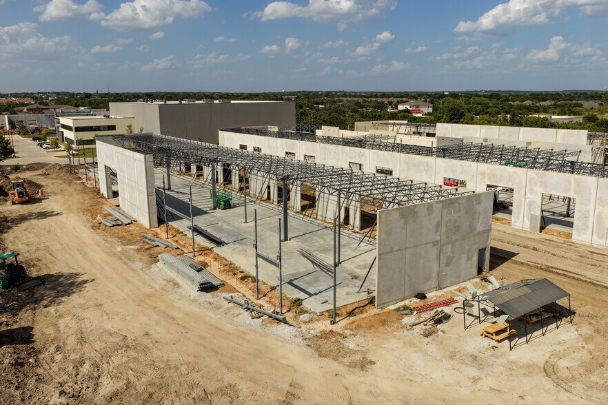 More Photos Of 150 Bear Creek Pky, Keller Unknown For Lease