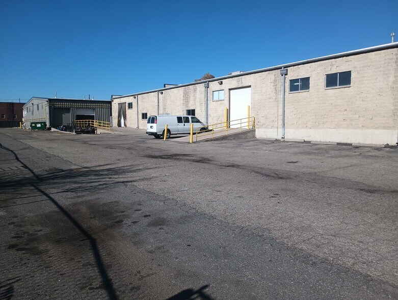 More Photos Of 4720-4730 Lipan St, Denver Manufacturing For Lease