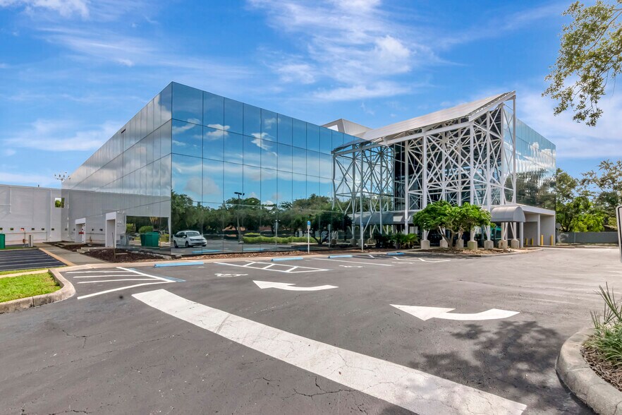 More Photos Of 4406 W Linebaugh Ave, Tampa Office For Lease