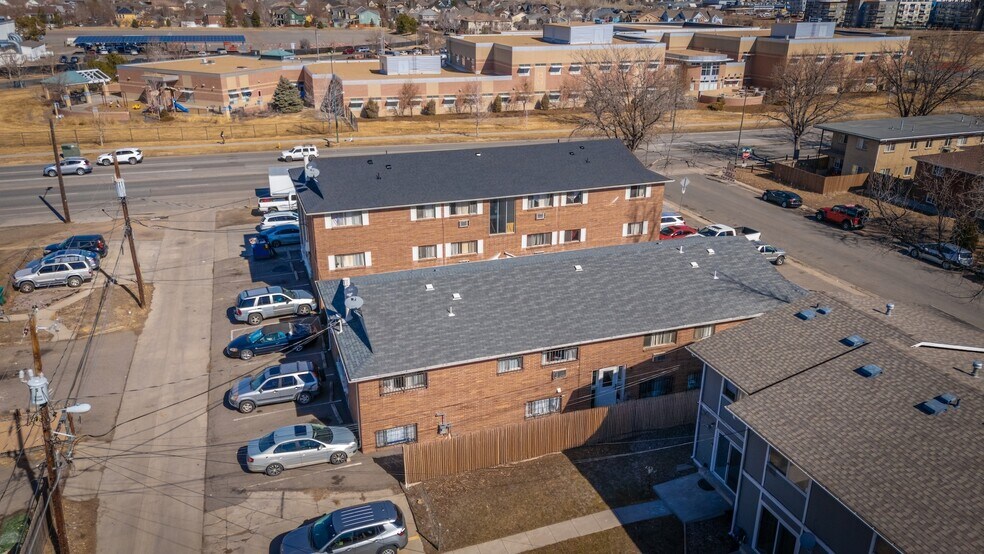 More Photos Of 1995-1997 Akron St, Aurora Apartments For Sale